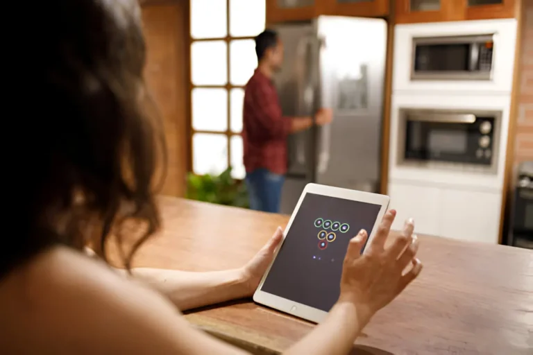 How Smart Home Technology Is Transforming Modern Living Spaces